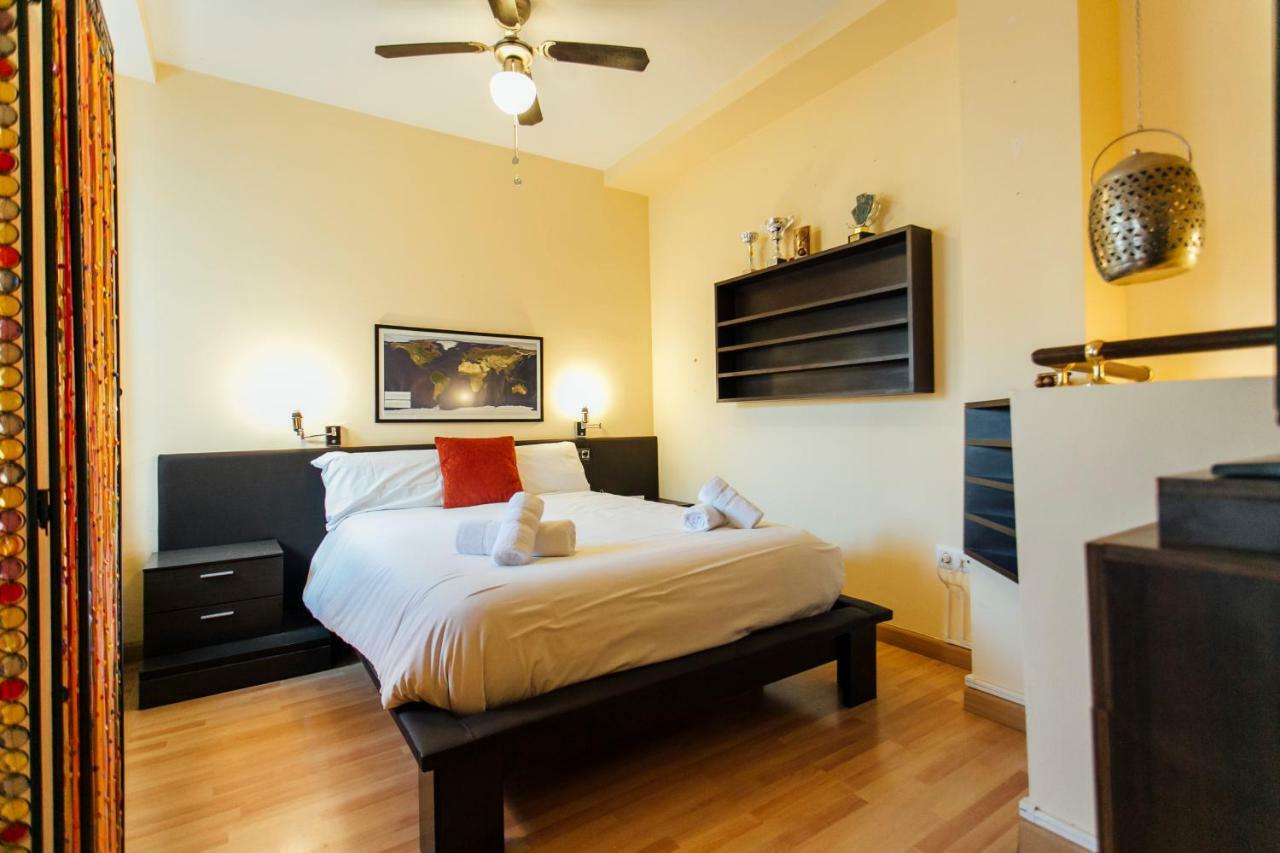 Bright Duplex W/ Terrace Διαμέρισμα Σεβίλλη Εξωτερικό φωτογραφία