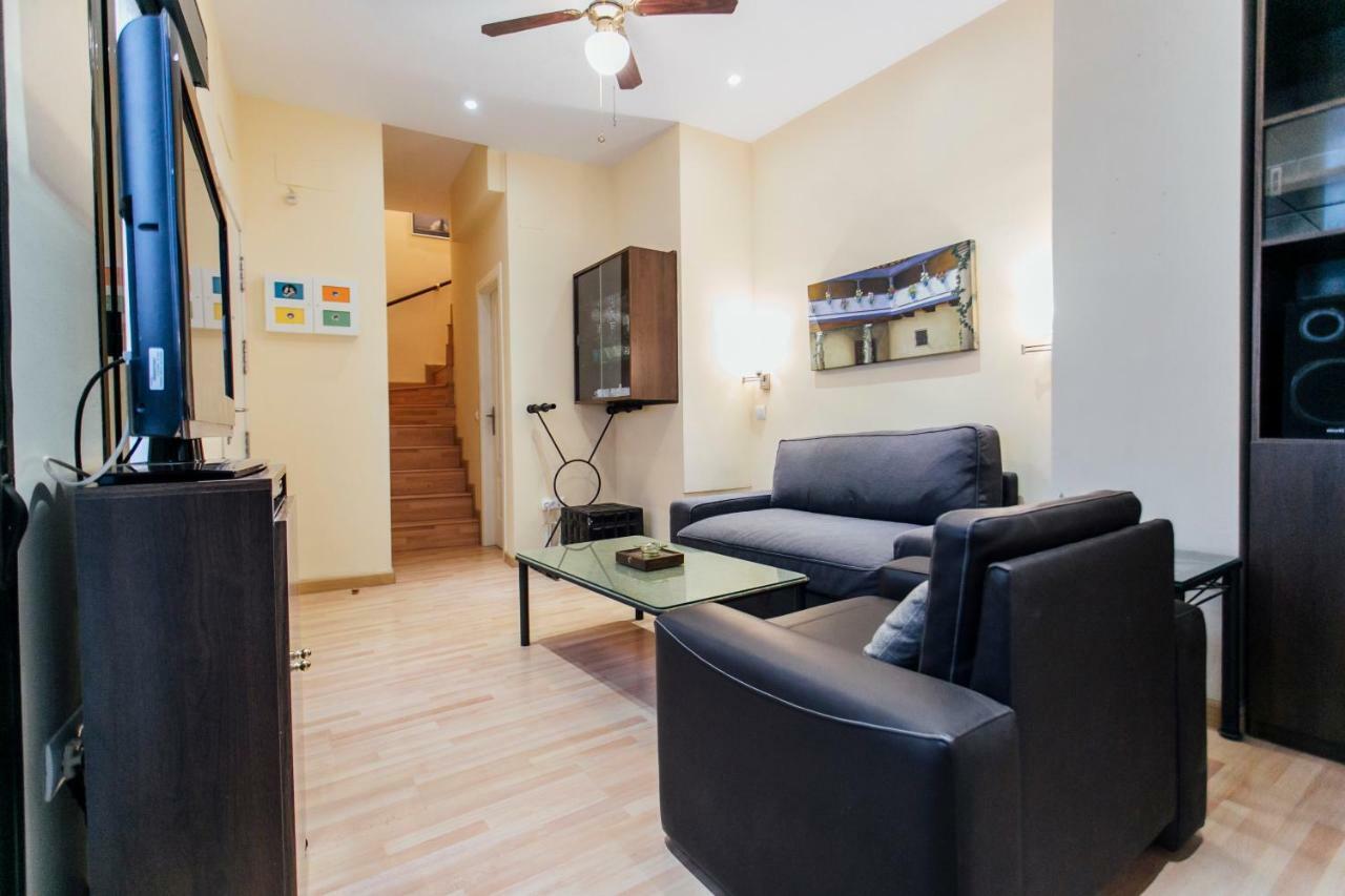 Bright Duplex W/ Terrace Διαμέρισμα Σεβίλλη Εξωτερικό φωτογραφία