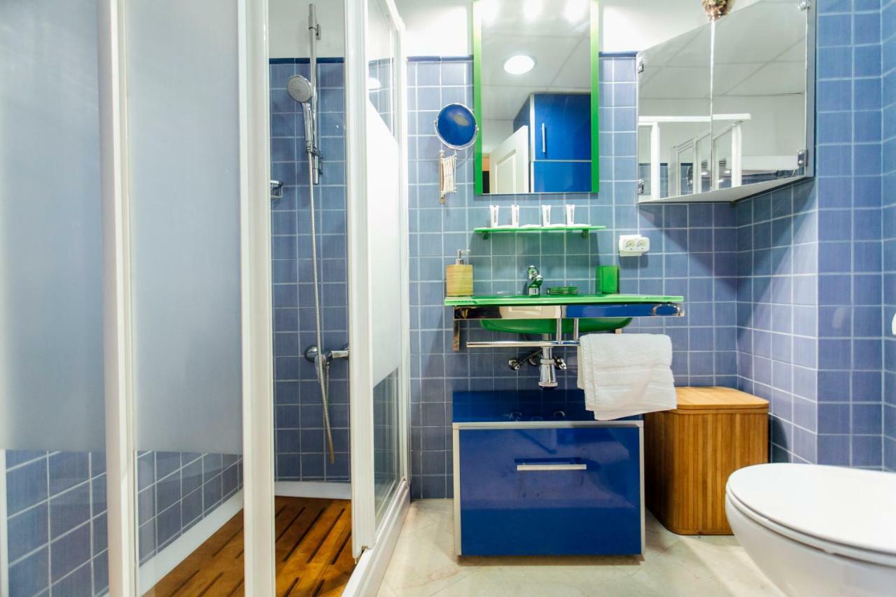 Bright Duplex W/ Terrace Διαμέρισμα Σεβίλλη Εξωτερικό φωτογραφία